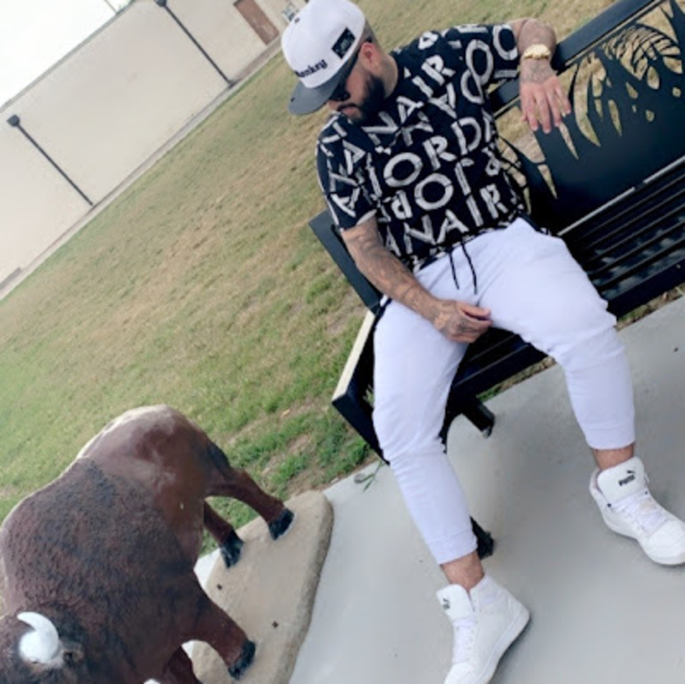 Meet your Posher, Juan